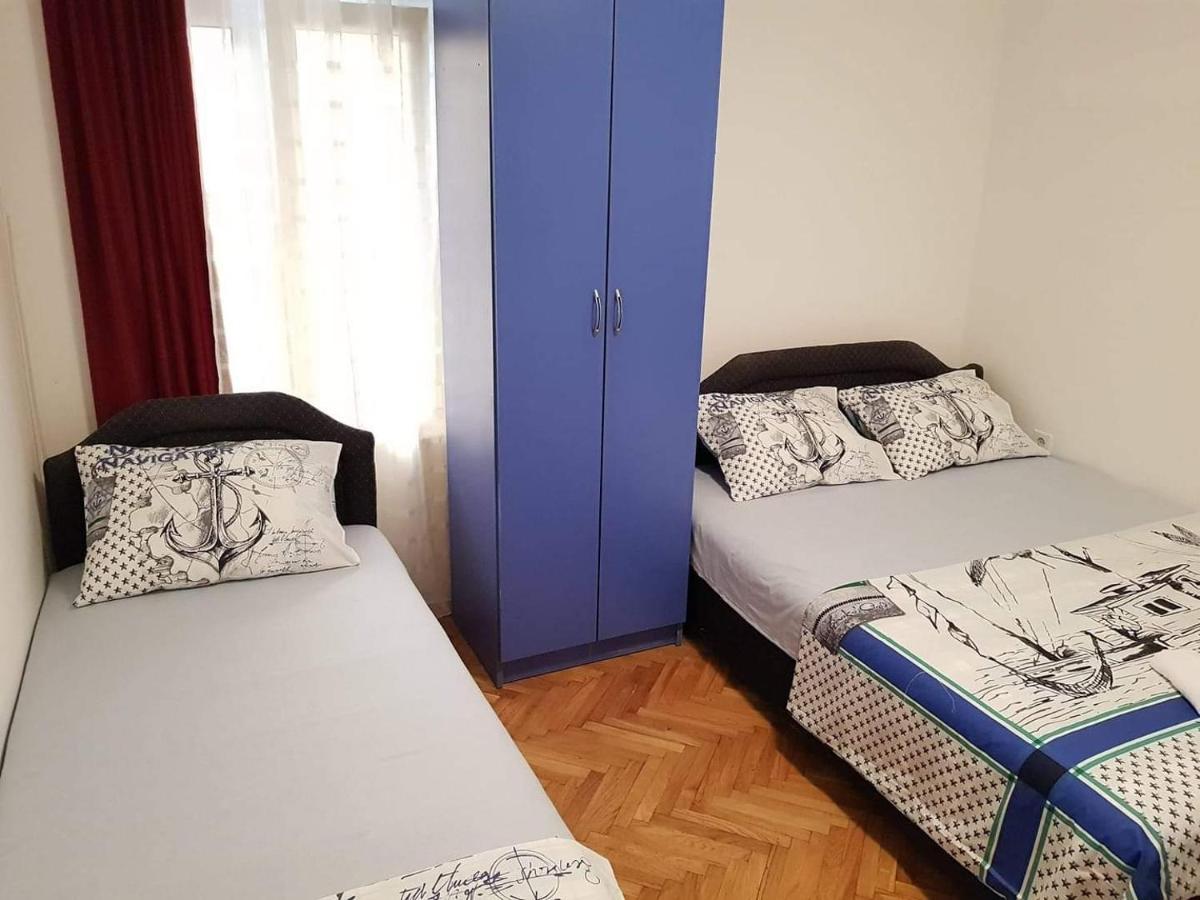 Montenegro Apartments - Private Beach Kotor Ngoại thất bức ảnh