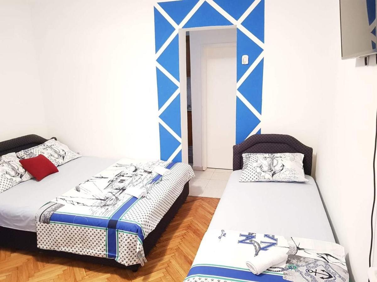 Montenegro Apartments - Private Beach Kotor Ngoại thất bức ảnh