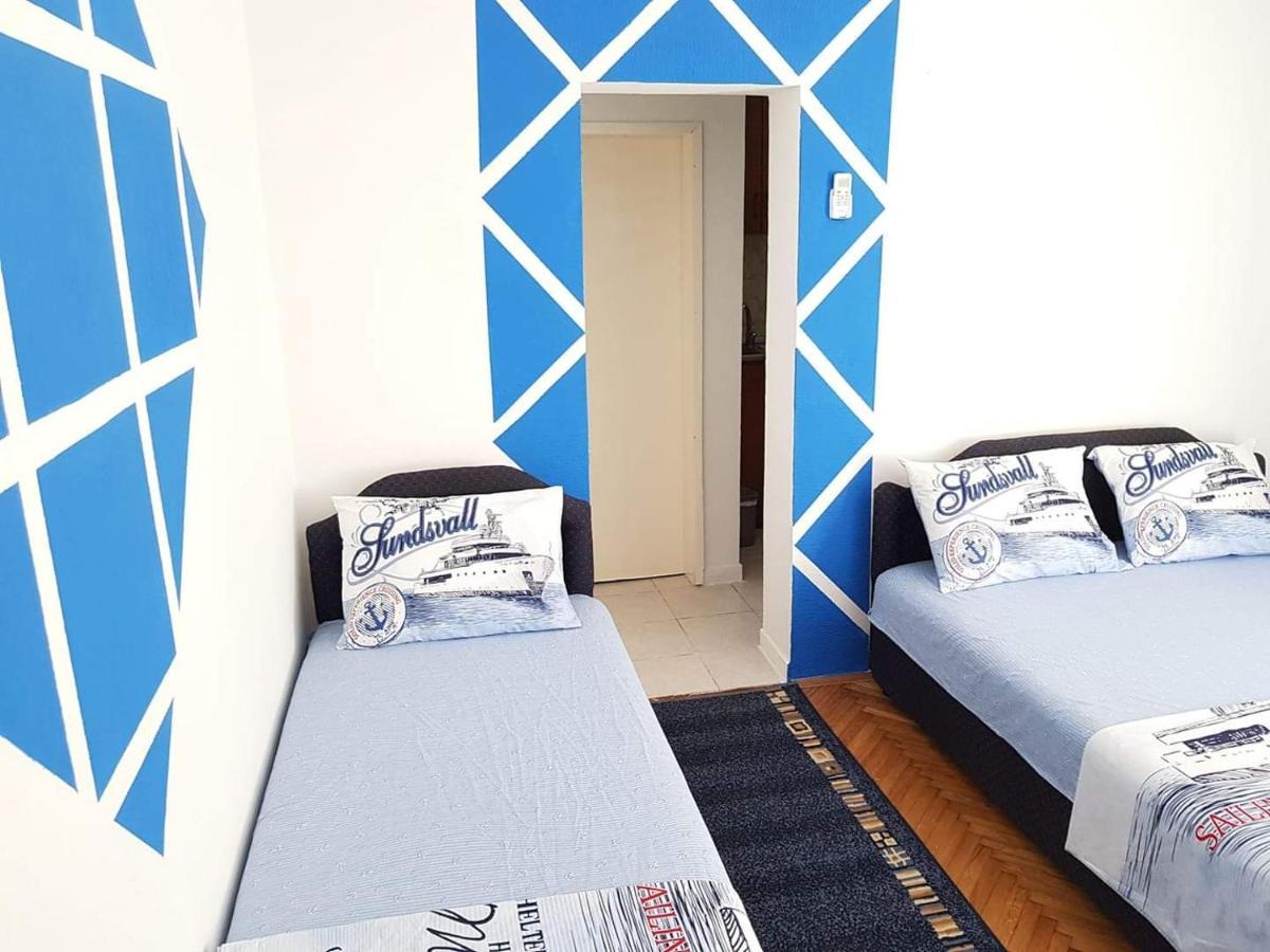 Montenegro Apartments - Private Beach Kotor Ngoại thất bức ảnh