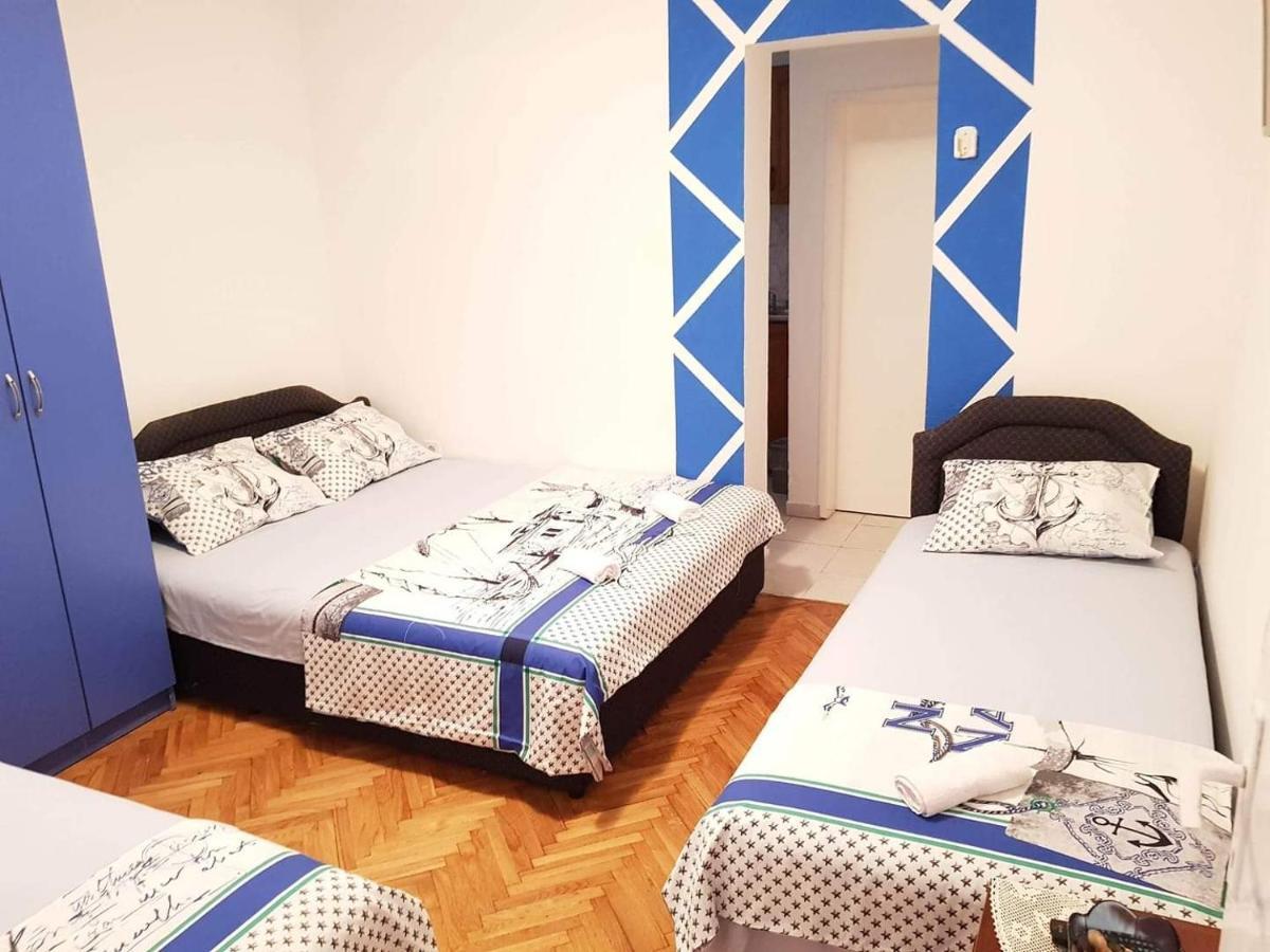 Montenegro Apartments - Private Beach Kotor Ngoại thất bức ảnh