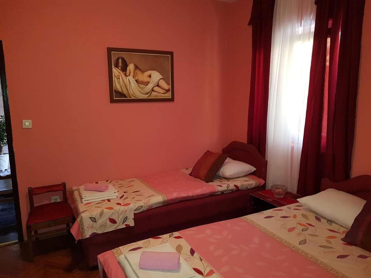 Montenegro Apartments - Private Beach Kotor Ngoại thất bức ảnh